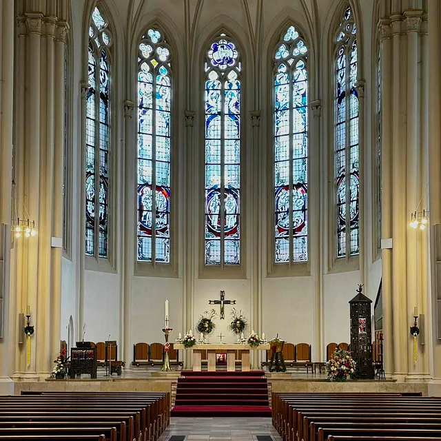 Altarraum von St. Matthias