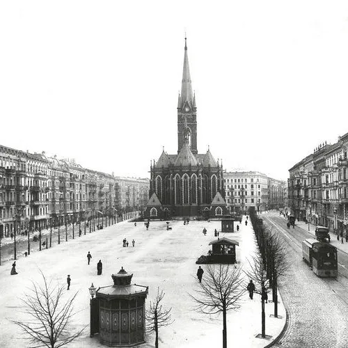 St. Matthias-Kirche mit Winterfeldtplatz 1895