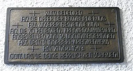 Gedenktafel Zerstörung des St. Norbertkrankenhauses 1943