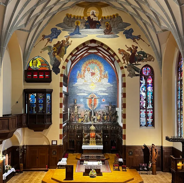 Altarraum von St. Elisabeth